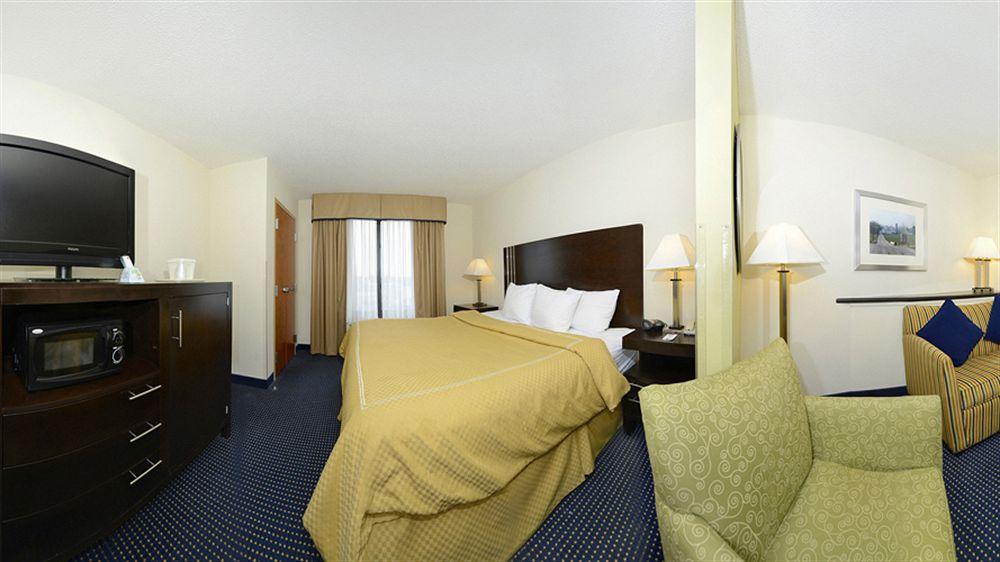 Comfort Suites Lancaster Amish Country Smoketown  Ngoại thất bức ảnh