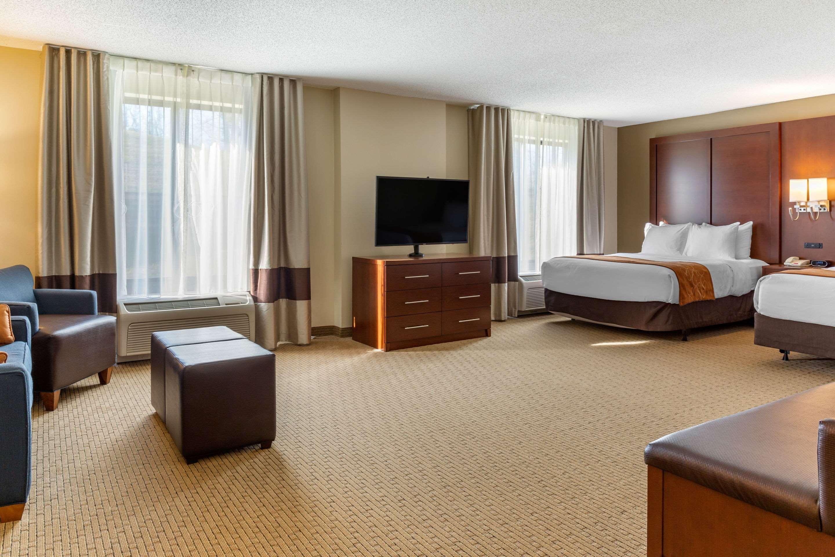 Comfort Suites Lancaster Amish Country Smoketown  Ngoại thất bức ảnh