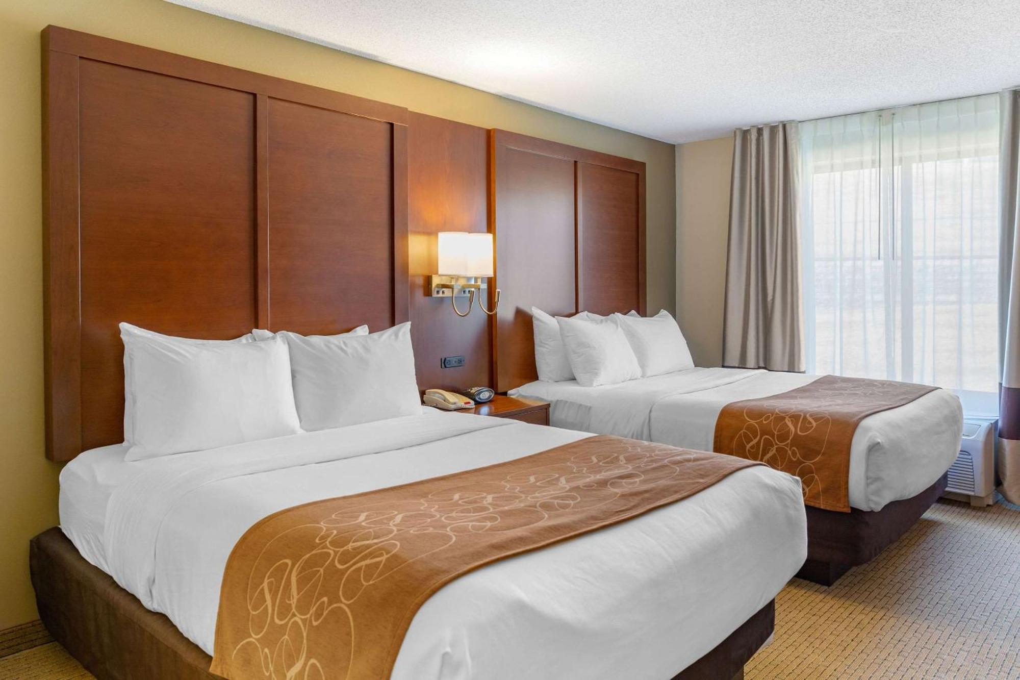 Comfort Suites Lancaster Amish Country Smoketown  Ngoại thất bức ảnh