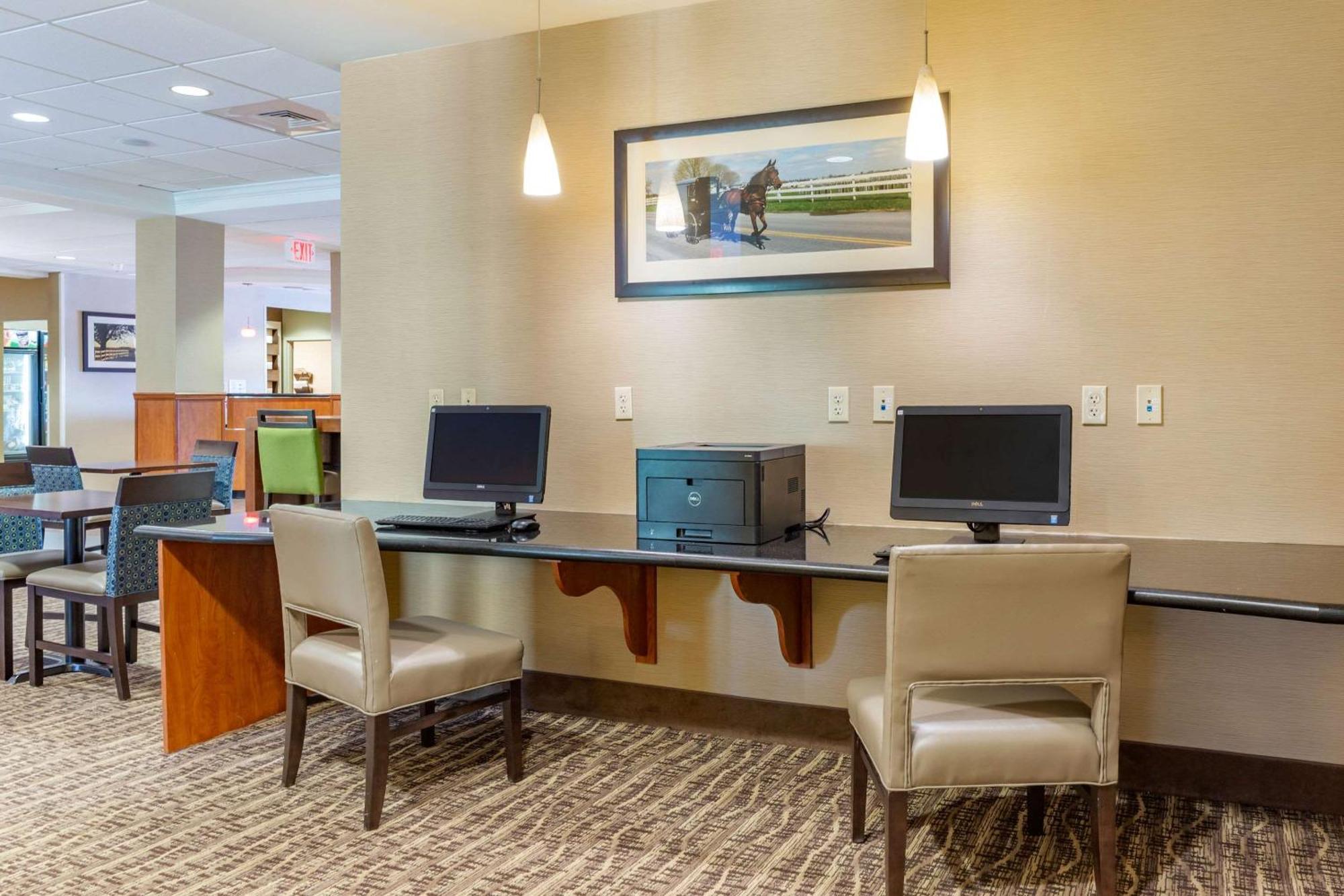 Comfort Suites Lancaster Amish Country Smoketown  Ngoại thất bức ảnh
