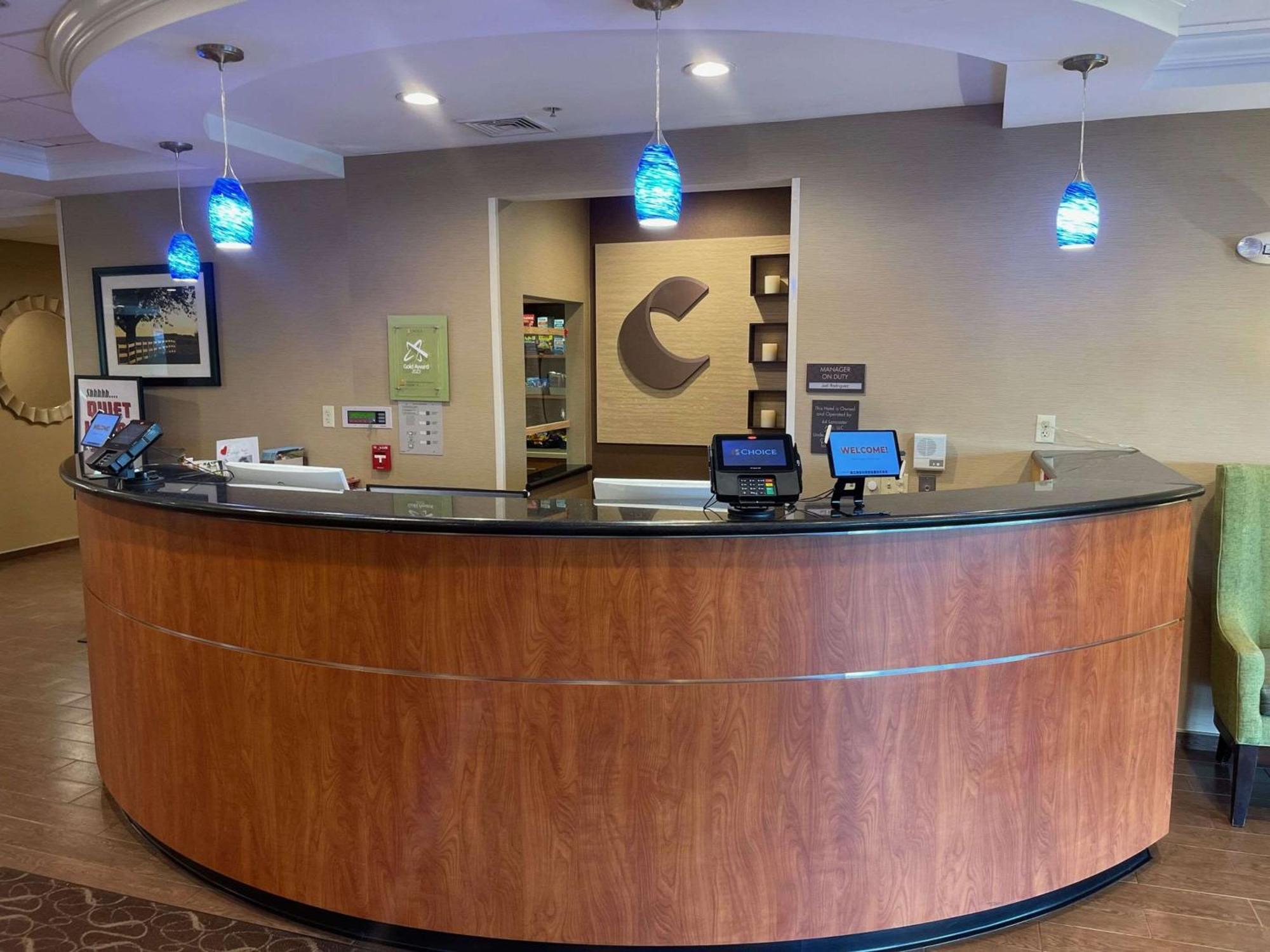 Comfort Suites Lancaster Amish Country Smoketown  Ngoại thất bức ảnh